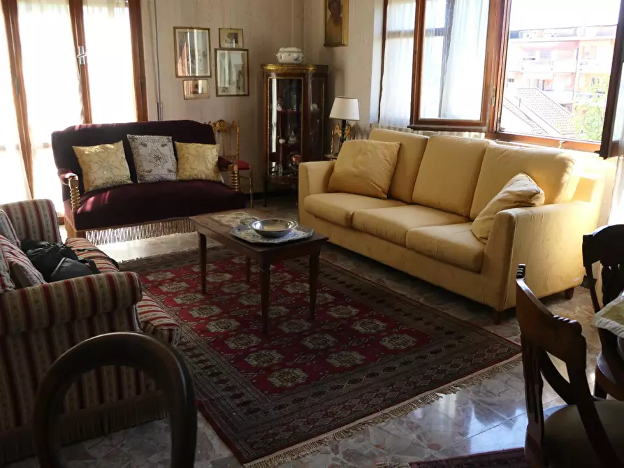 Immagine 5 di Appartamento in vendita  a Massa