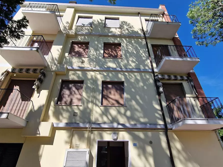 Immagine 31 di Appartamento in vendita  a Massa