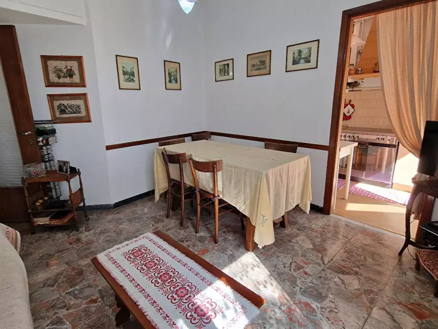 Immagine 7 di Appartamento in vendita  a Massa