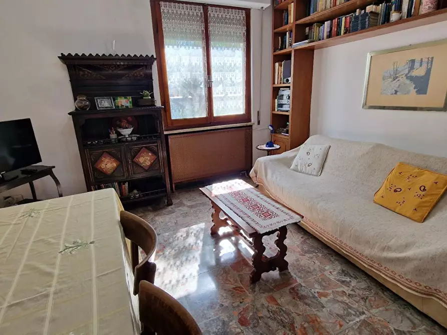 Immagine 6 di Appartamento in vendita  a Massa