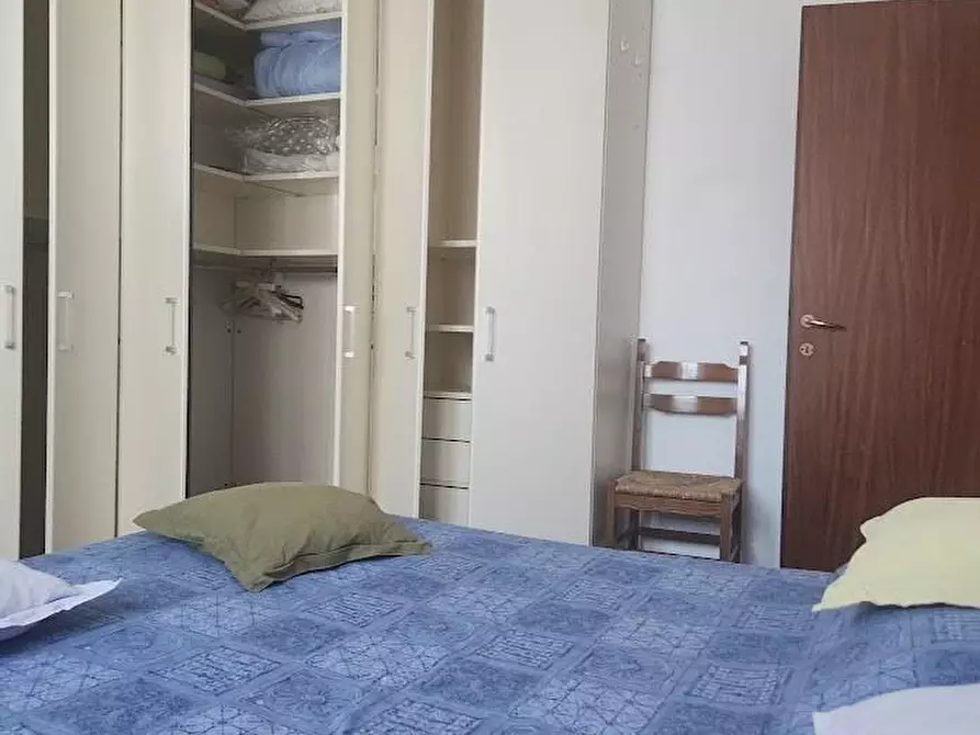 Immagine 10 di Appartamento in vendita  a Carrara