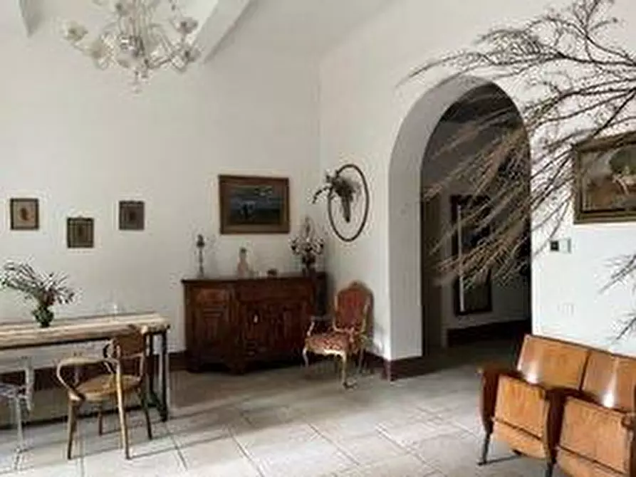 Immagine 6 di Appartamento in vendita  a Livorno