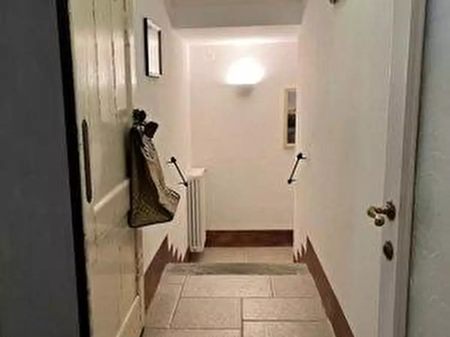 Immagine 25 di Appartamento in vendita  a Livorno