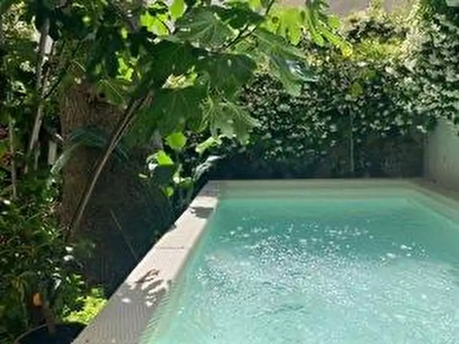 Immagine 34 di Appartamento in vendita  a Livorno