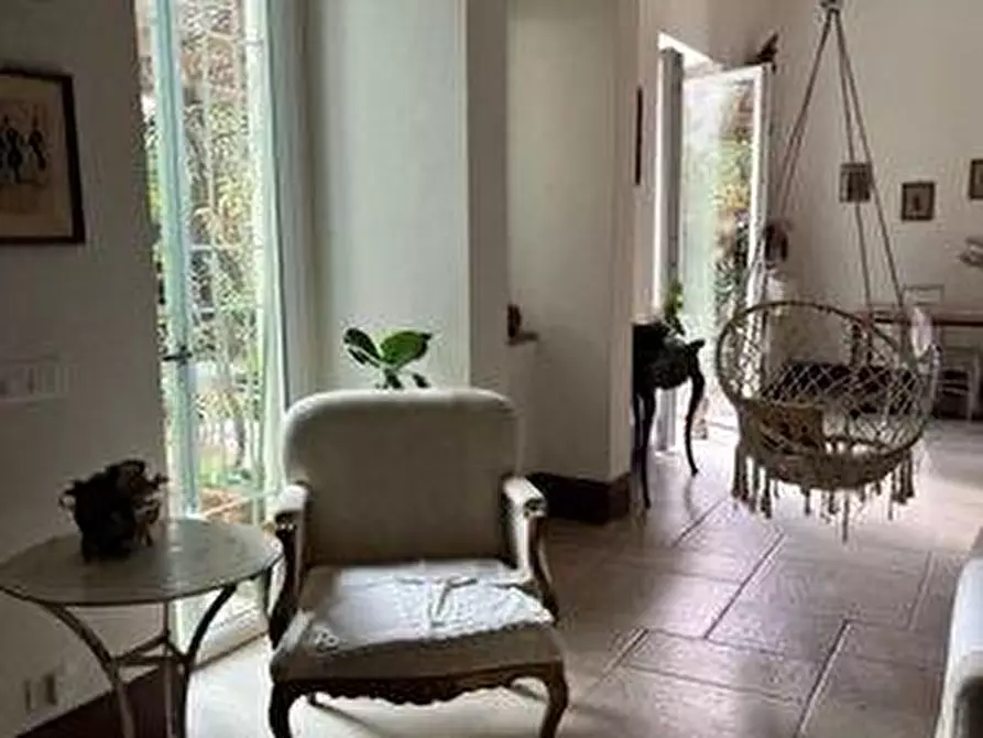 Immagine 10 di Appartamento in vendita  a Livorno