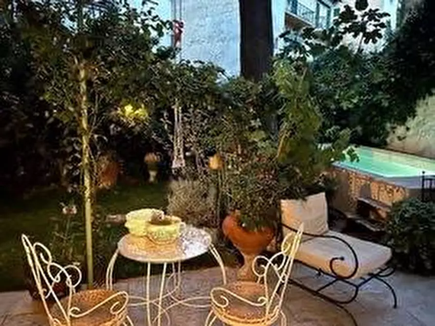 Immagine 33 di Appartamento in vendita  a Livorno