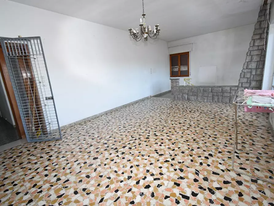 Immagine 2 di Appartamento in vendita  a Pisa