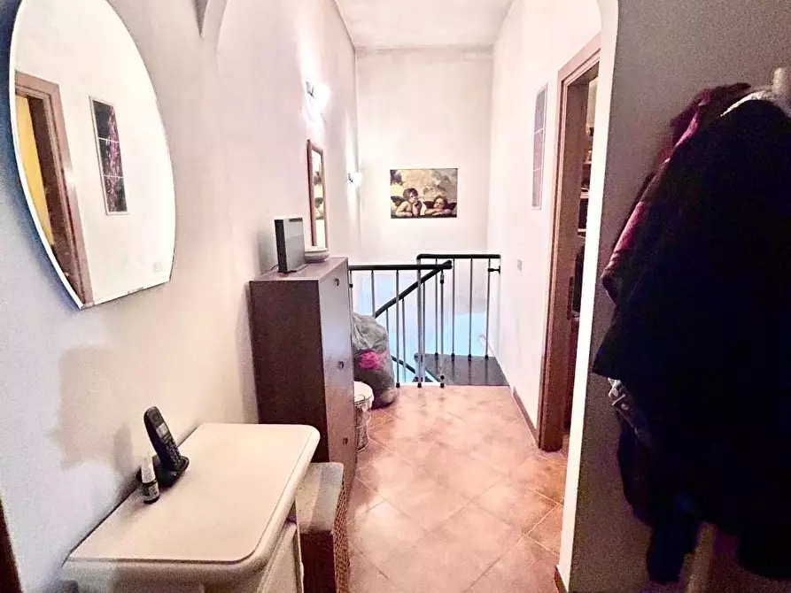 Immagine 9 di Casa indipendente in vendita  a Castelnuovo Magra