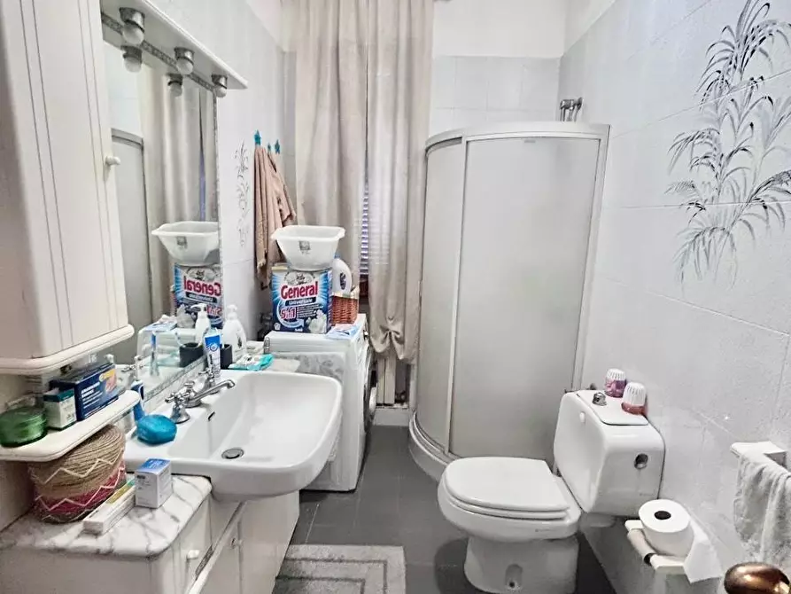 Immagine 4 di Casa indipendente in vendita  a Castelnuovo Magra