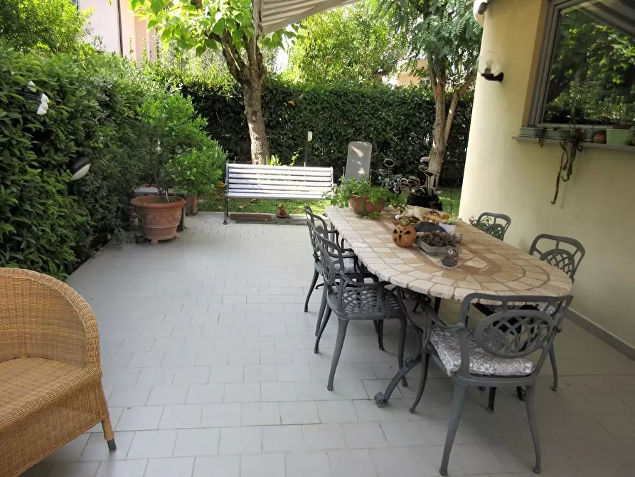 Immagine 14 di Villetta a schiera in vendita  a Empoli