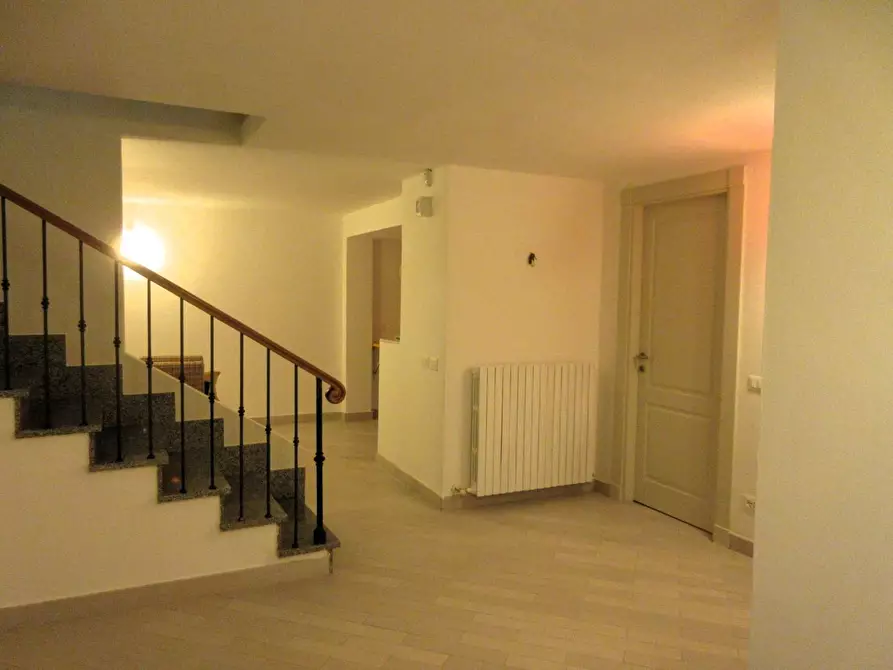 Immagine 12 di Villetta a schiera in vendita  a Empoli