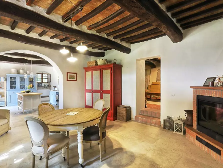 Immagine 11 di Casa colonica in vendita  a Certaldo