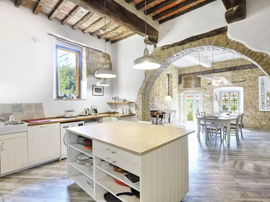 Immagine 8 di Casa colonica in vendita  a Certaldo