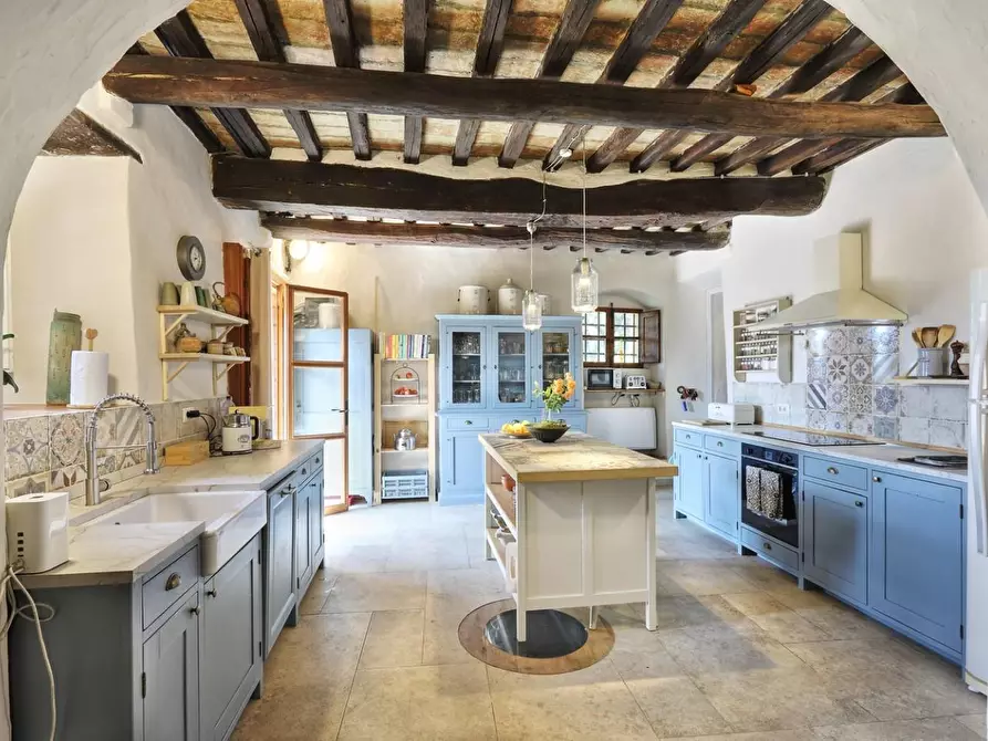 Immagine 12 di Casa colonica in vendita  a Certaldo