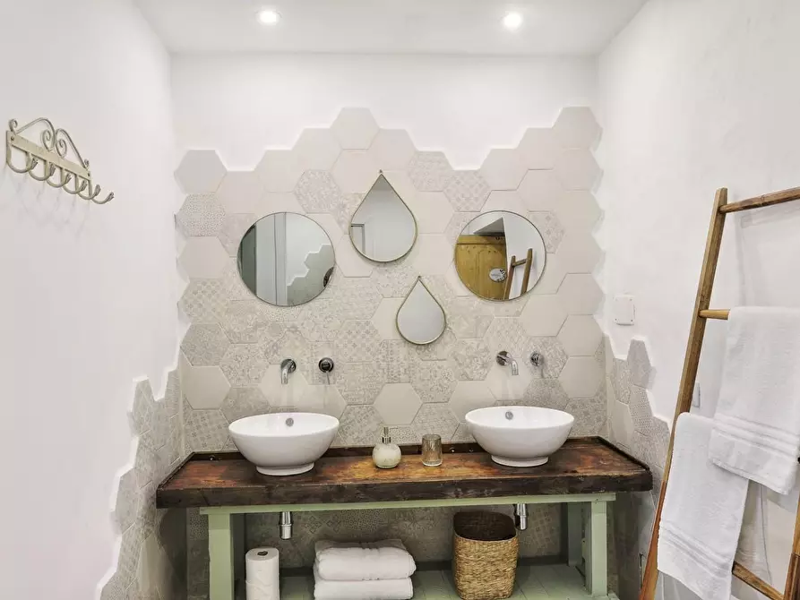 Immagine 25 di Casa colonica in vendita  a Certaldo