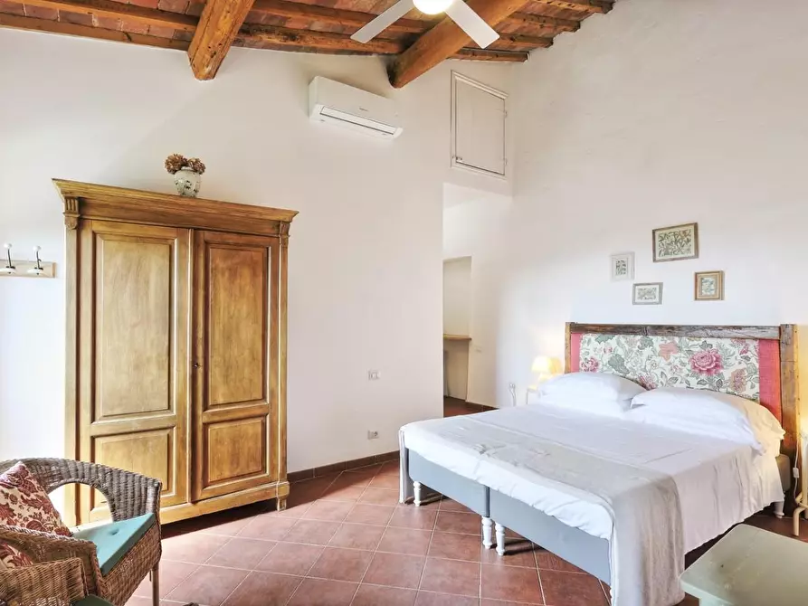 Immagine 21 di Casa colonica in vendita  a Certaldo