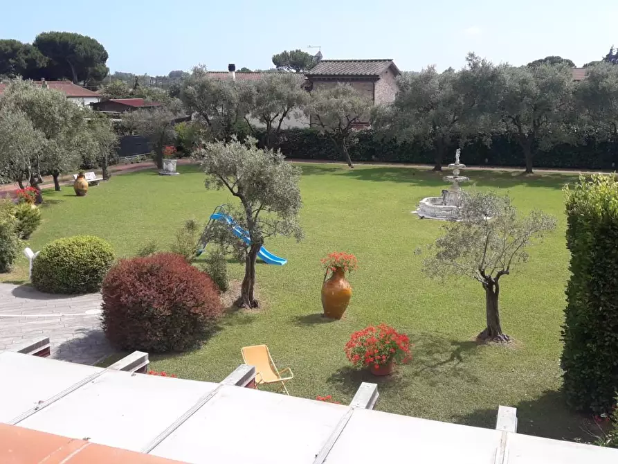 Immagine 10 di Appartamento in vendita  a Massa