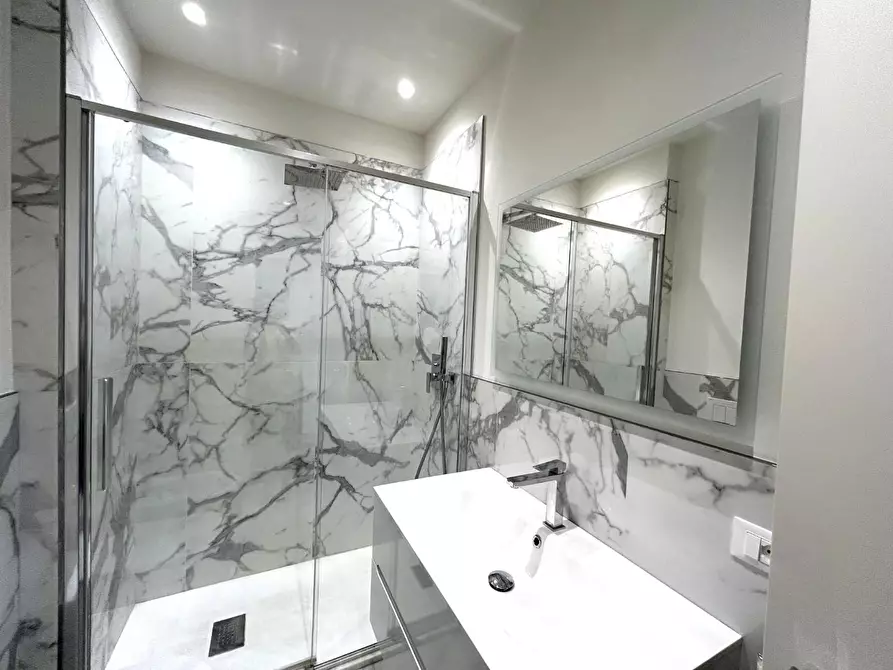 Immagine 25 di Appartamento in vendita  a Empoli