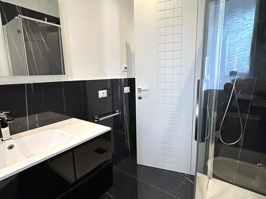 Immagine 11 di Appartamento in vendita  a Empoli