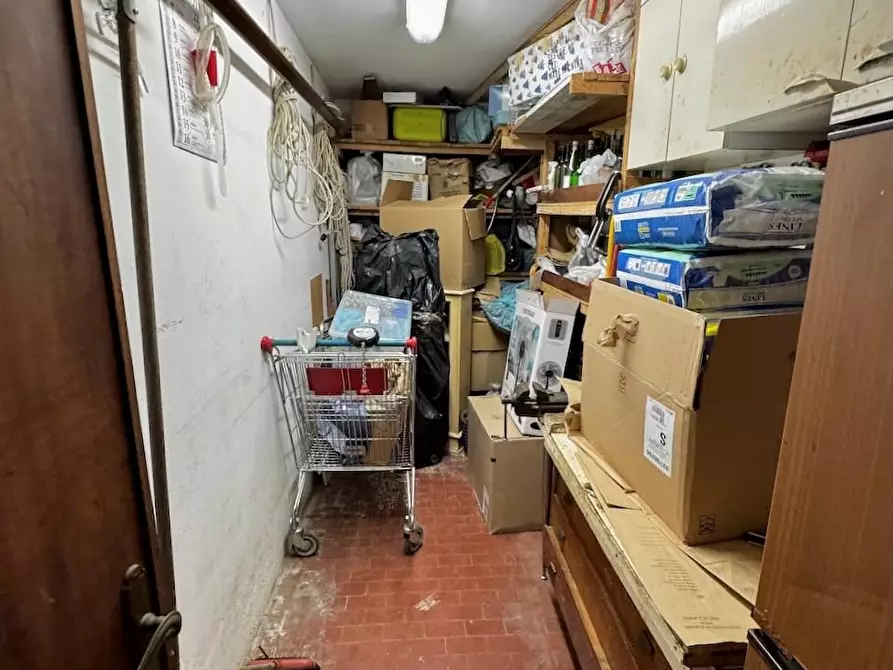 Immagine 44 di Appartamento in vendita  a Pisa