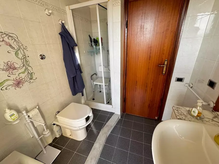 Immagine 34 di Appartamento in vendita  a Pisa