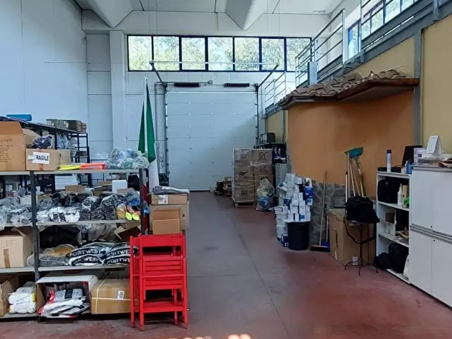 Immagine 2 di Attività artigianale in vendita  a Montelupo Fiorentino