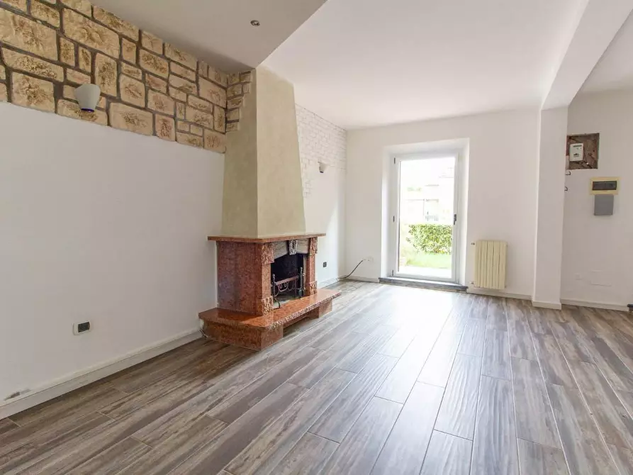 Immagine 5 di Terratetto in vendita  a Cascina