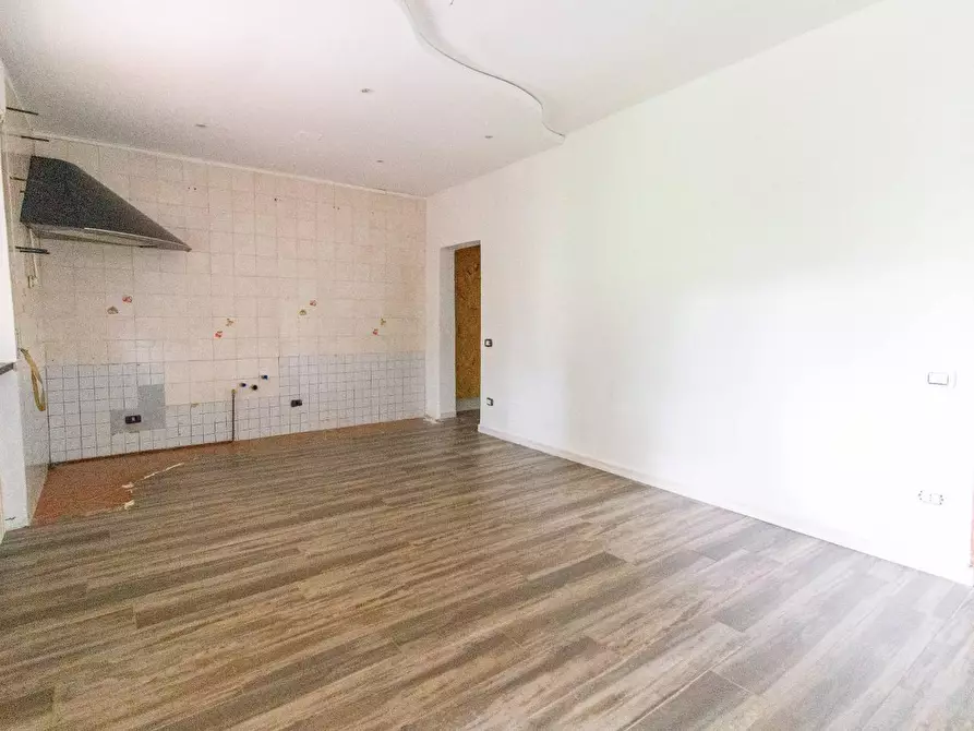 Immagine 10 di Terratetto in vendita  a Cascina