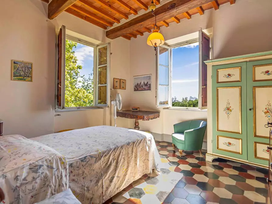 Immagine 27 di Villa in vendita  a Pescaglia