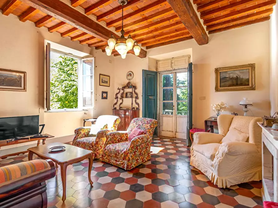 Immagine 14 di Villa in vendita  a Pescaglia