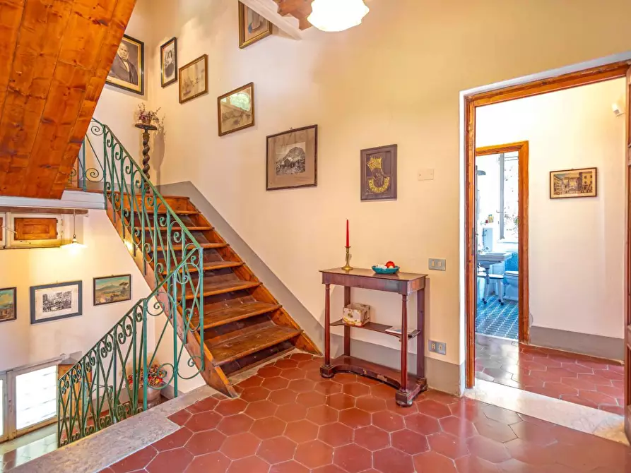 Immagine 22 di Villa in vendita  a Pescaglia