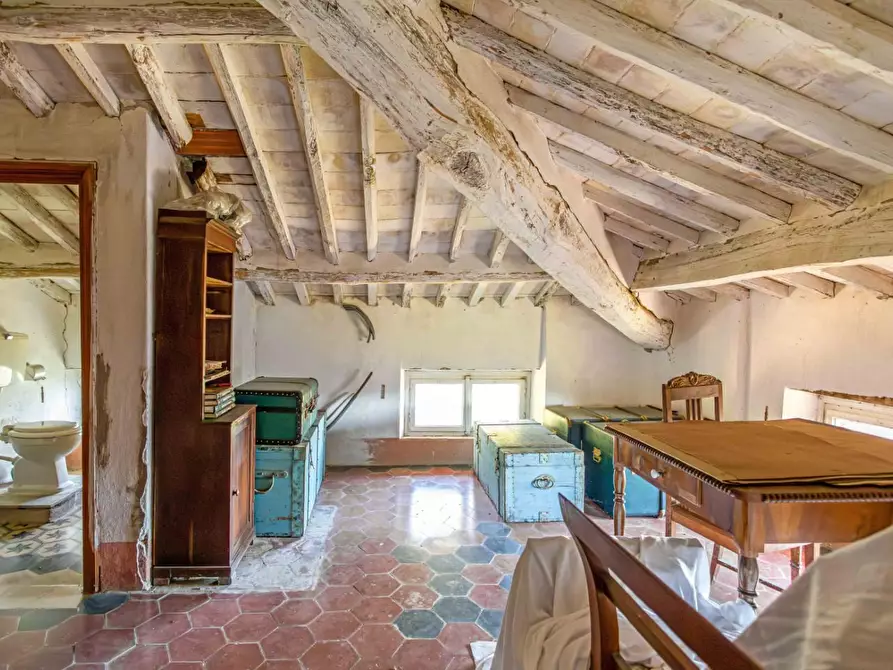 Immagine 36 di Villa in vendita  a Pescaglia
