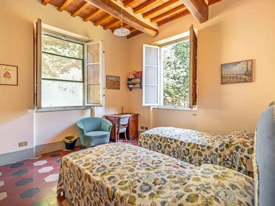 Immagine 30 di Villa in vendita  a Pescaglia