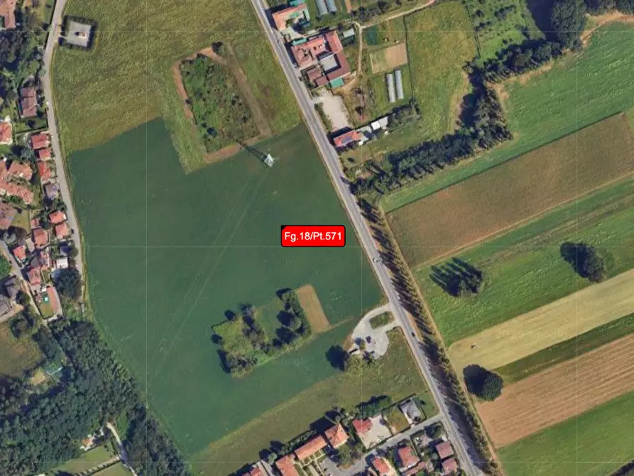 Immagine 1 di Terreno agricolo in vendita  a Carate Brianza