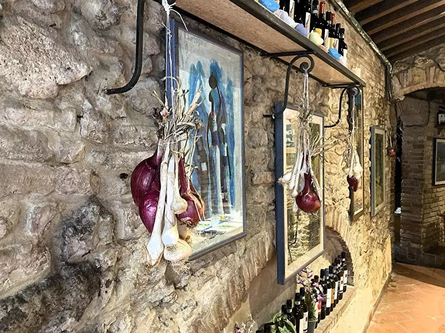 Immagine 4 di Bar / Ristorante in vendita  a San Gimignano