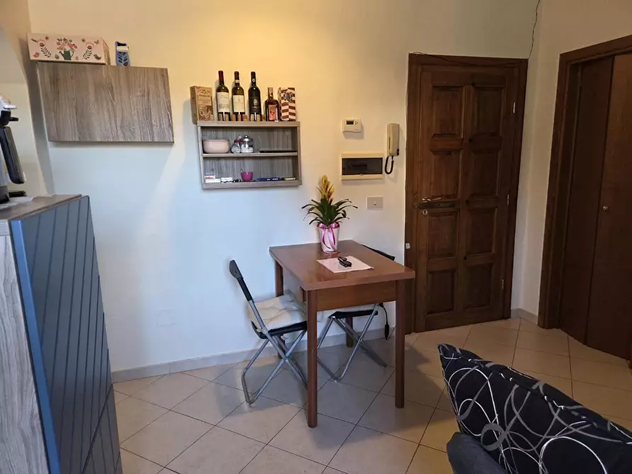 Immagine 6 di Appartamento in vendita  a Siena