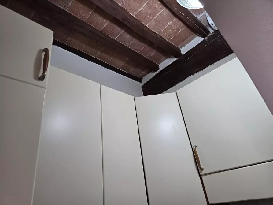 Immagine 15 di Appartamento in vendita  a Siena