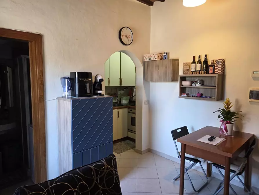 Immagine 10 di Appartamento in vendita  a Siena