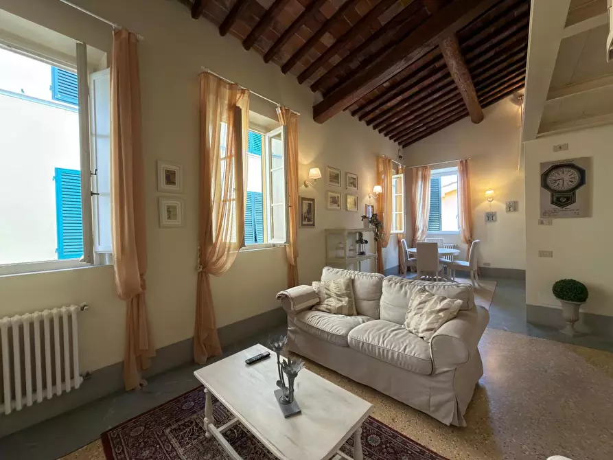 Immagine 8 di Appartamento in affitto  a Lucca