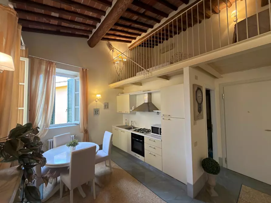 Immagine 9 di Appartamento in affitto  a Lucca