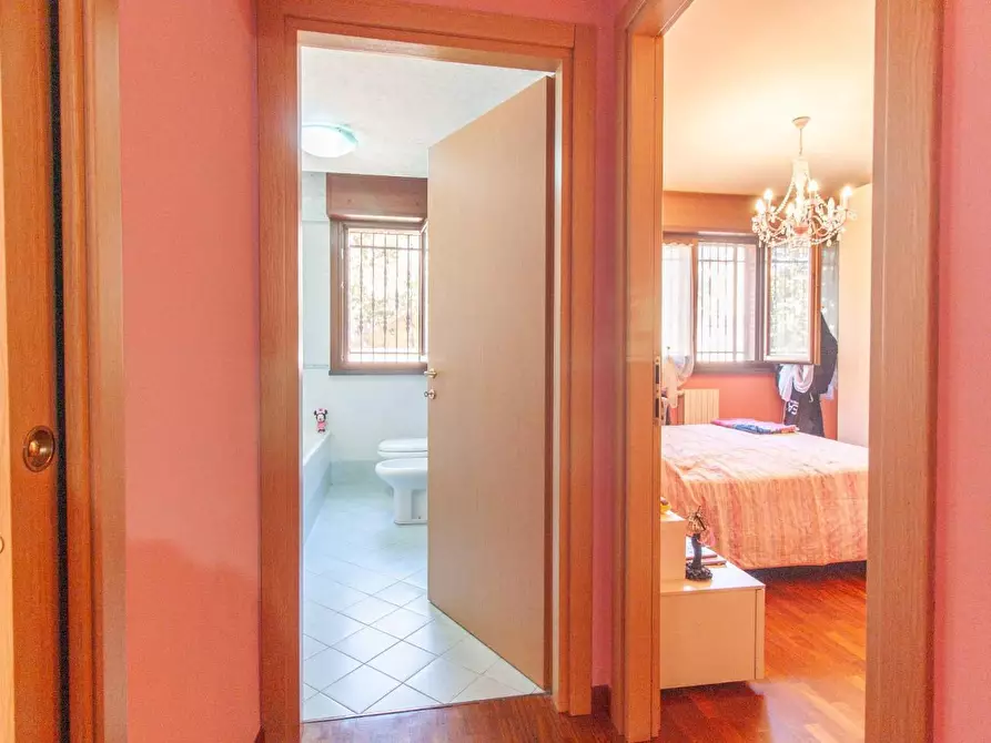 Immagine 19 di Appartamento in vendita  a Cascina