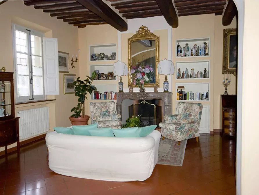 Immagine 16 di Villa in vendita  a Castelfranco Di Sotto