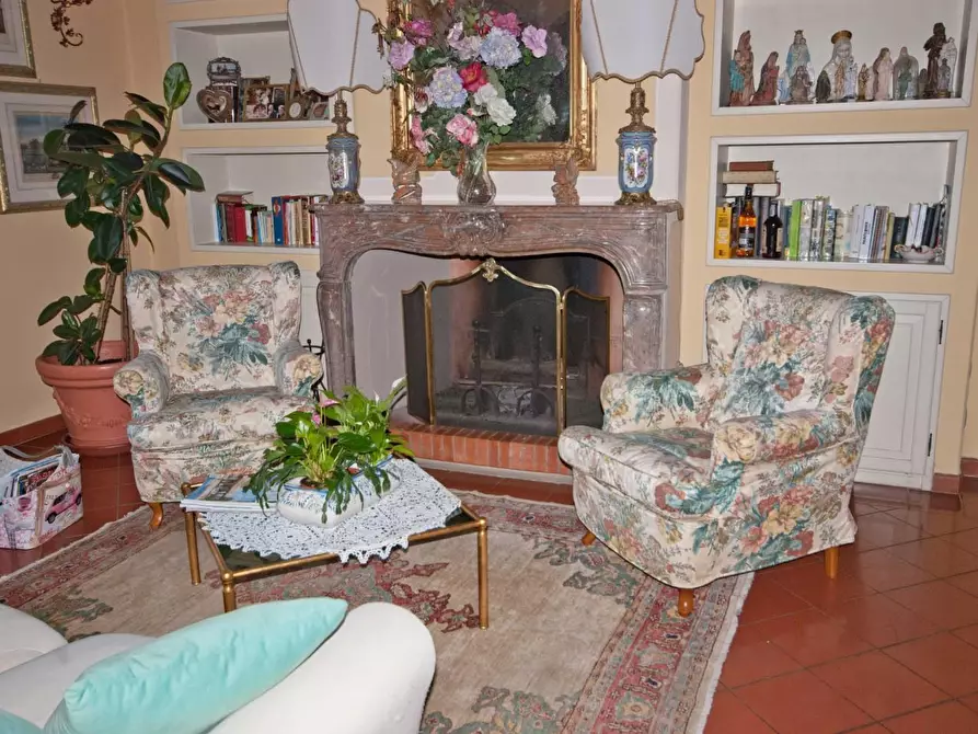 Immagine 11 di Villa in vendita  a Castelfranco Di Sotto