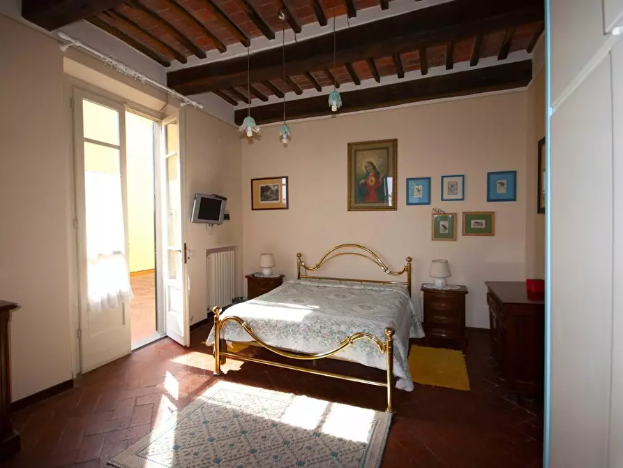 Immagine 25 di Villa in vendita  a Castelfranco Di Sotto