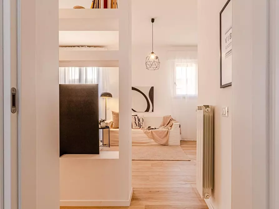 Immagine 23 di Appartamento in vendita  a Pontedera