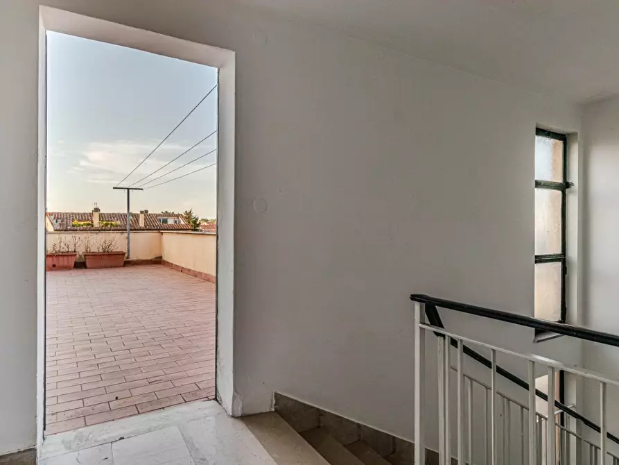 Immagine 55 di Appartamento in vendita  a Pontedera