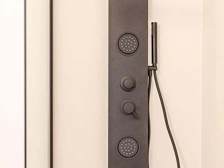 Immagine 35 di Appartamento in vendita  a Pontedera