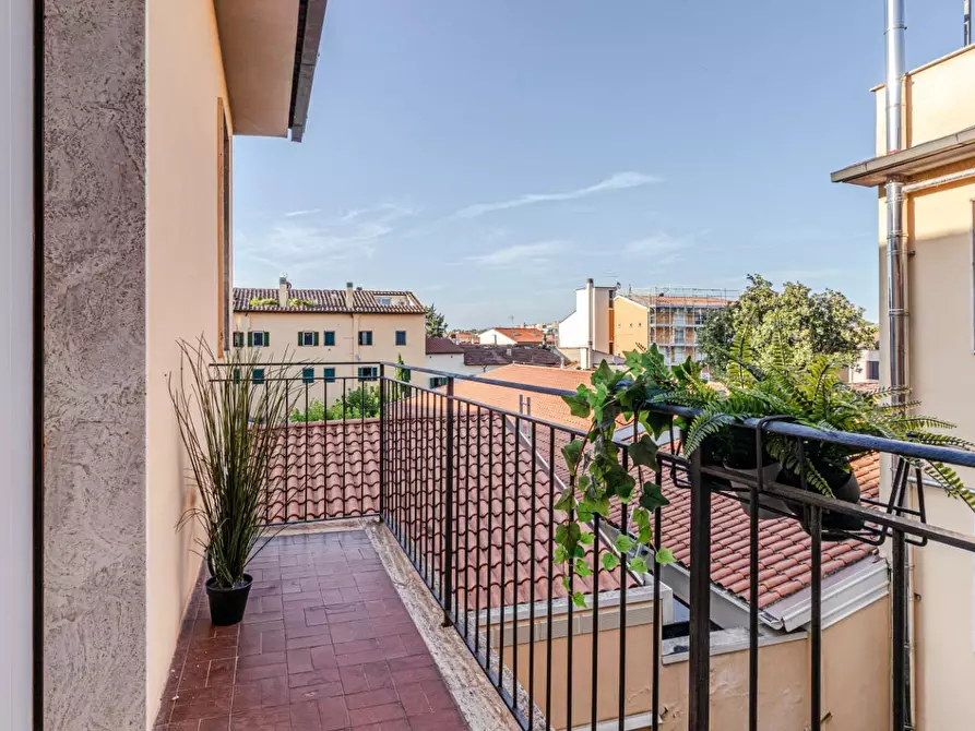 Immagine 13 di Appartamento in vendita  a Pontedera