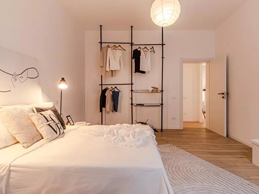 Immagine 30 di Appartamento in vendita  a Pontedera