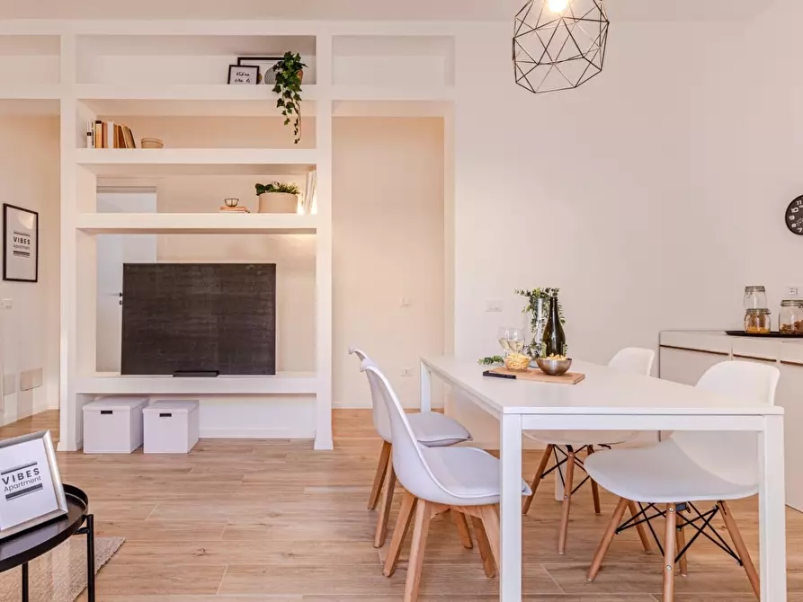 Immagine 15 di Appartamento in vendita  a Pontedera